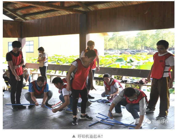 5bc039b9ca2dd.png blob.png